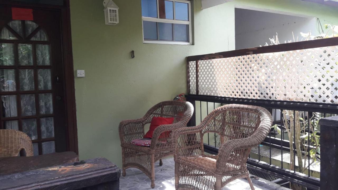 Hibiscus Valley Inn Marigot Εξωτερικό φωτογραφία