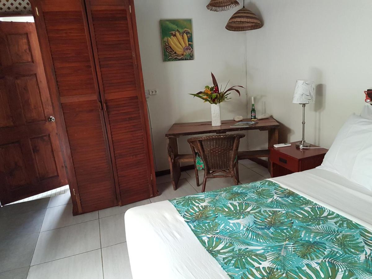 Hibiscus Valley Inn Marigot Εξωτερικό φωτογραφία