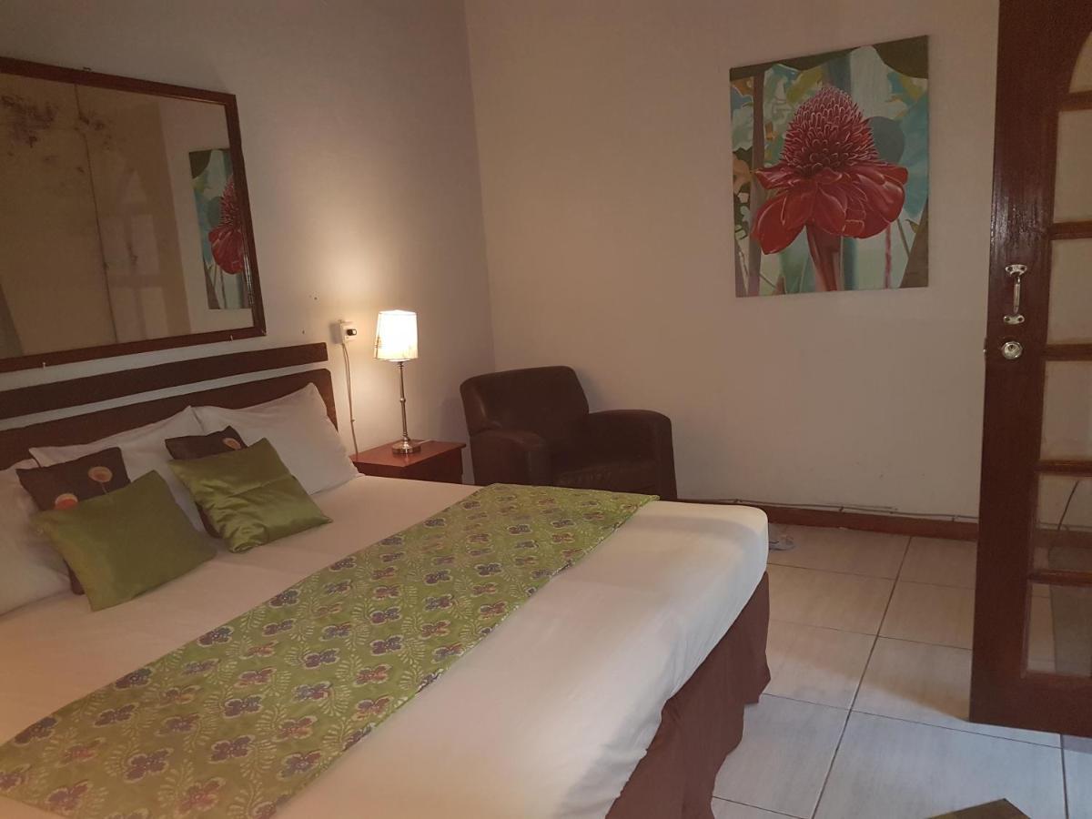 Hibiscus Valley Inn Marigot Εξωτερικό φωτογραφία