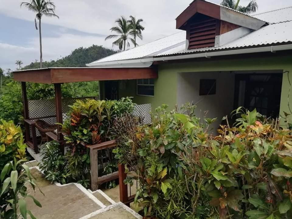 Hibiscus Valley Inn Marigot Εξωτερικό φωτογραφία