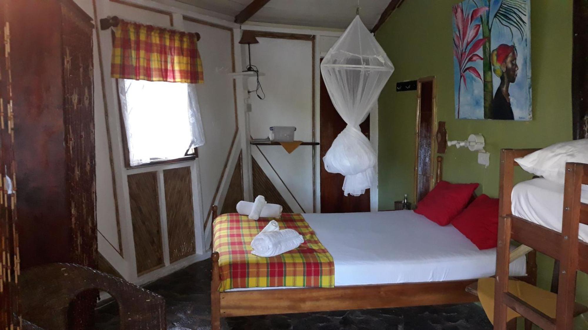 Hibiscus Valley Inn Marigot Εξωτερικό φωτογραφία