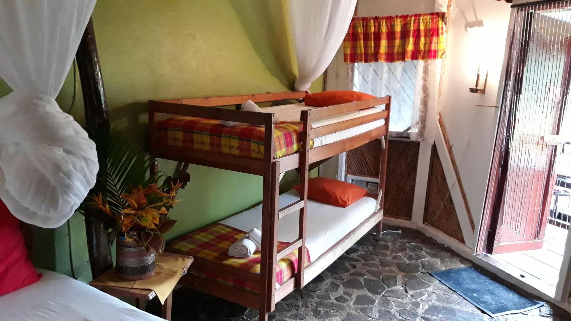Hibiscus Valley Inn Marigot Εξωτερικό φωτογραφία